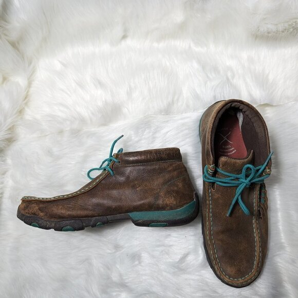 Twisted X woman's Handcrafted Cowgirl Lace-up Chukka Brown  color Size 10 M - Picture 7 of 13
